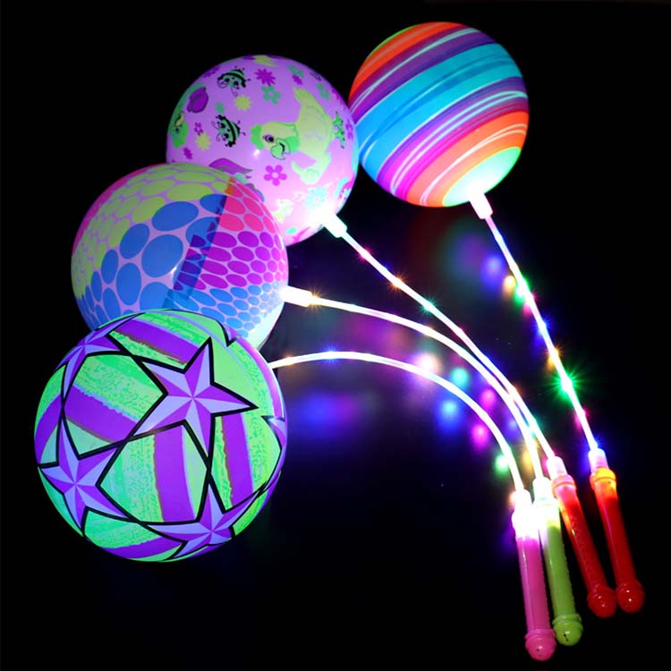 LED အလင်းအိမ်နှင့်အတူ string ကို bouncy ဘောလုံး